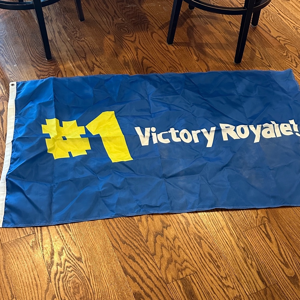 Fort Knight Blue Victory Royale Flag